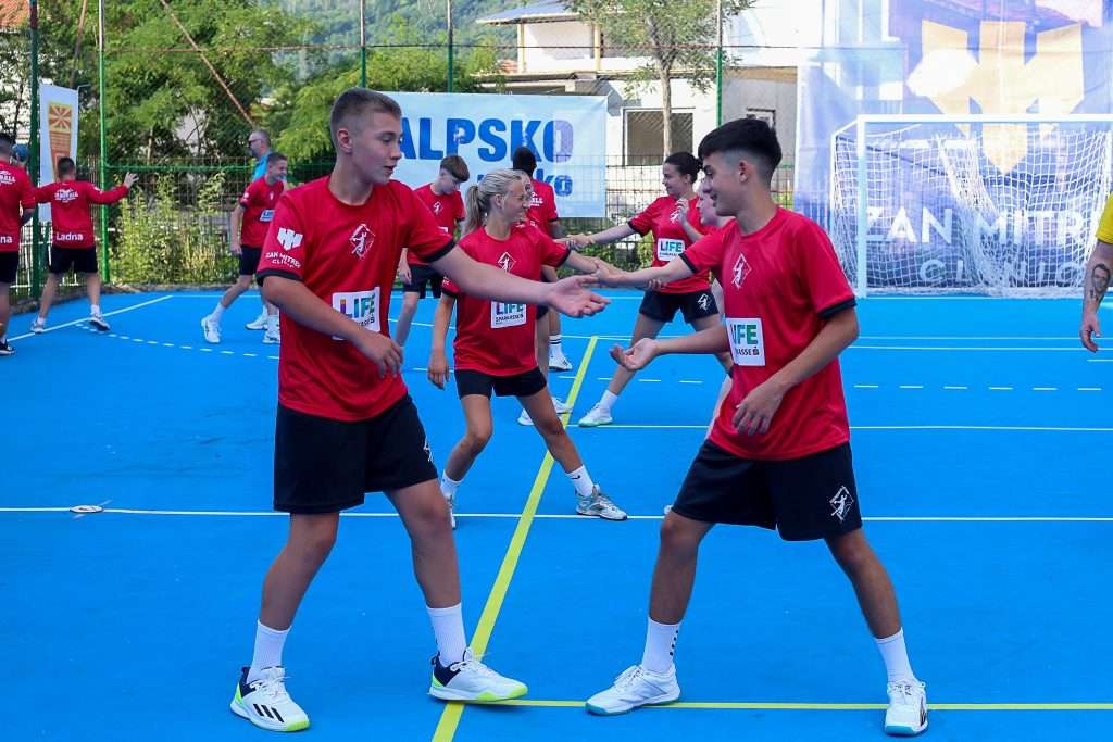 2 8 | Ракомет за секое дете