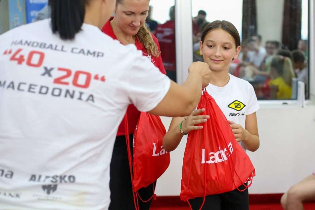 4 8 | Ракомет за секое дете